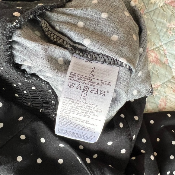 Old Navy Polka Dots Jumpsuit Size S With Pockets - Picture 11 of 11